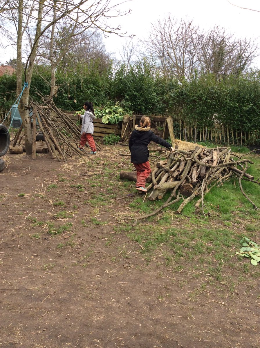 foley_park's tweet photo. Mud Pizza, den building, sawing, chopping and Fairy house construction! Another normal Forest School day! #welovemud #forestschoolfun #getoutside #Year5Rock! #FoleyPAcademy #year5foleypark https://t.co/haSDOBCgfx