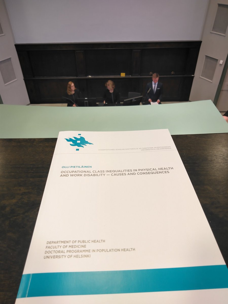 VTM Olli Pietiläisen väitöstilaisuus juuri alkanut Siltavuorenpenkereen Athena-rakennuksessa. Väitöskirja luettavissa: helda.helsinki.fi/handle/10138/3… 
<a href="/helsinkiuni/">University of Helsinki</a> #healthinequalities #occupationalclass #workdisability