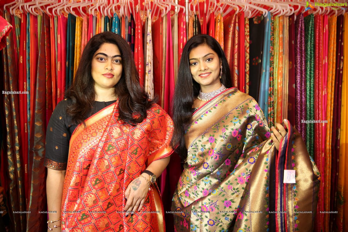 Ragalahari's tweet photo. The Haat Life Style Exhibition March 2020 Kick Started at Taj Krishna - https://t.co/n2AvCaGWV1 #TheHaat #Exhibition #RagalahariEvents https://t.co/EooKhPOoeg