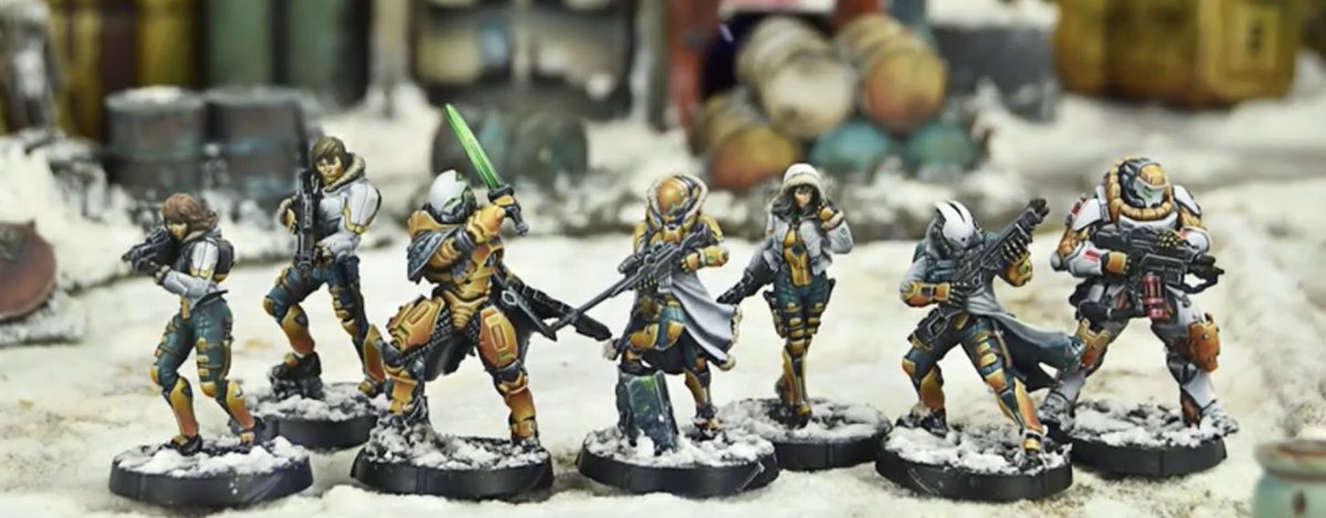 ElGoblinVolador's tweet image. Las bandas que incluirán la caja son #Panoceanía y #YuJing y la verdad que tienen muy buena pinta con esos abrigos que les han puesto al desarrollarse la #OperationKaldstrom en el planeta helado de Svalarheima