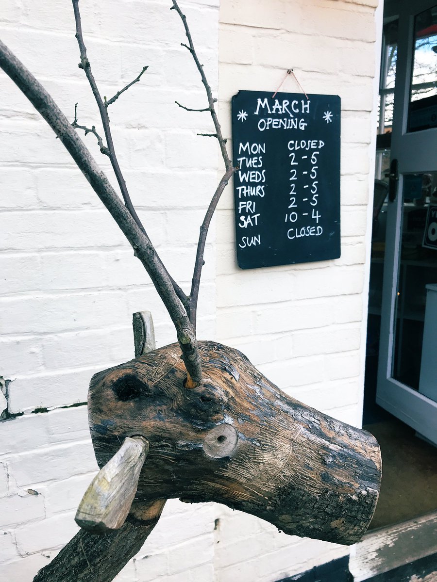 SIMPSON'S SWEET SHOP tweet media