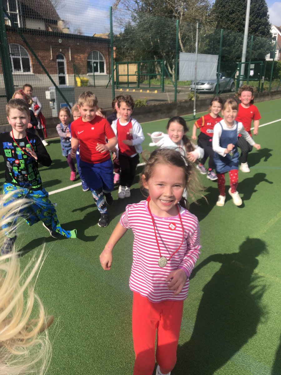 TrudyGolding1's tweet photo. Key Stage One are running for Sports Relief https://t.co/Loz4r4Fe63