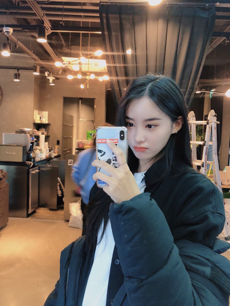 HINAPIAofficial's tweet photo. [ #경원 ]
나눈 운동하러 갈꺼에요 다들 머행 https://t.co/weghkvH6wa