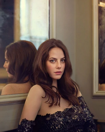 Happy birthday kaya scodelario !! 