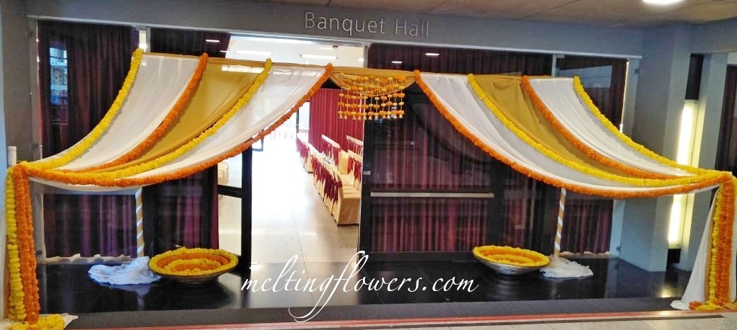 meltingflowers's tweet photo. Sunshine Themed Decor For Outdoor Wedding Venues. Contact us For Decorating Your Wedding Or #Events Across South India.
https://t.co/4w5209MwMU
#SunshineThemed #MarigoldDecoration #MarigoldTheme #MandapDecoration #StageDecoration #WeddingStage #ReceptionStage #EntranceDecoration https://t.co/1eEctfnyP7