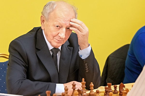 ruchess_ru's tweet photo. Команда России выиграла чемпионат мира среди сеньоров. Турнир в Праге завершился досрочно https://t.co/I53QfgqkyQ

Фото: Владимир Ягр https://t.co/BHrWPFRmIe