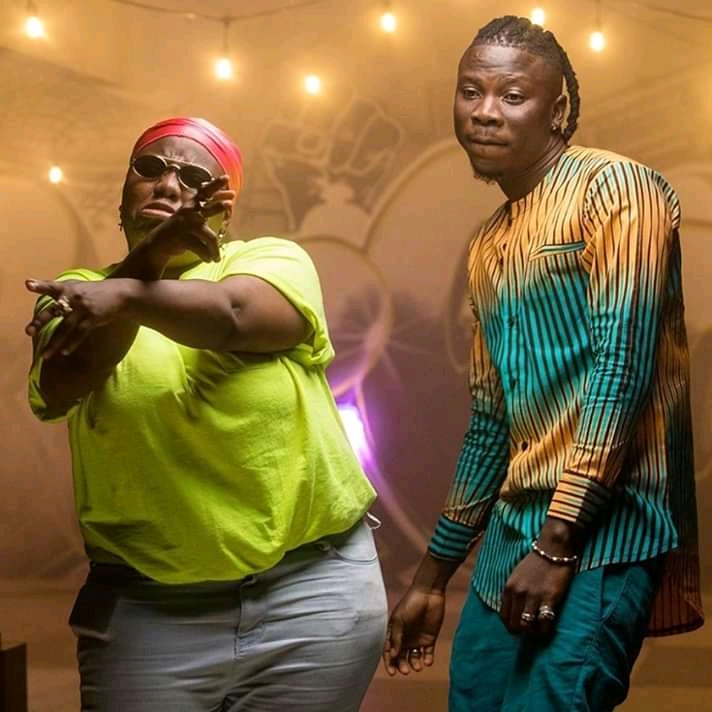 Y1079FM's tweet photo. Ghanaian dancehall artiste Stonebwoy has urged his fans in New York, USA to come in their numbers as he promises a massive performance.

#NP‘ ▶️OLOLO   by @stonebwoyb x @TeniEntertainer

ON  #WTFONY  

W/ @BBlancoGH  X @djsnoop107 x @AustinmilMiller #3dayWeekend https://t.co/t7KvzibjAx