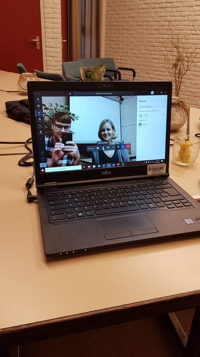 Collega’s gaven gisteren in lege collegezaal online het vak ‘destigmatisering in de ggz’ aan psychiaters i.o. #omdenken @zonderstigma