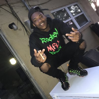 RodneyR47008679's tweet photo. #NewProfilePic https://t.co/Z751aCxkOK