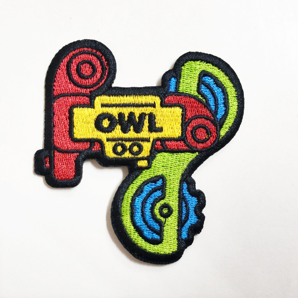 owl2323's tweet photo. 刺繍パッチをつくりました! OFF THE GRIDで販売しようと思います。#owlwallet #bicyclepath #offthegrid2020 https://t.co/HDufHF0K3Z