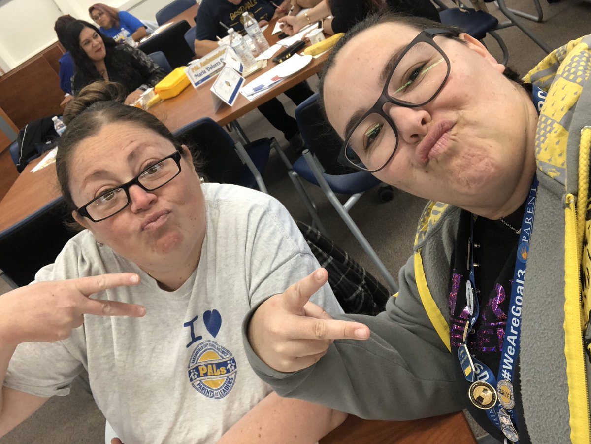 plusultrapotat's tweet image. Just another epic PALs Ambassadors meeting. @KKimbrough1 laying it down for parents. @slain_cassandra &amp;amp; @DeeDeeHarrison9 keepin it real. #DosNutsForever #DeeDeeTheRockstarHarrison #WeAreGoal3 #ThisIsFamily #TeamFACE #TeamBCSD #TwoBooks