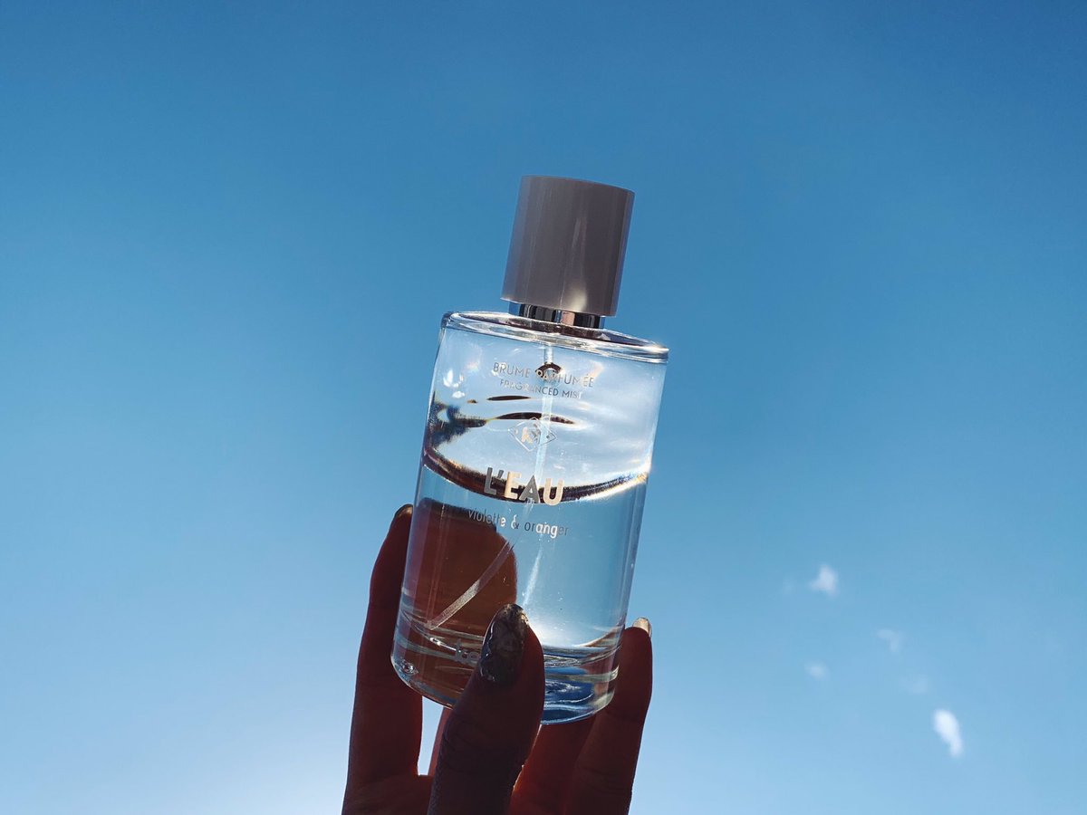 kerzon／L'EAU（水） 炭酸水に果汁溢れるオレンジをぎゅっと絞りいれ