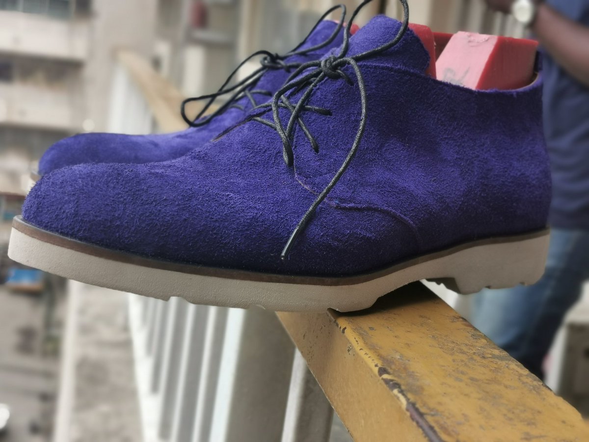DemolaExpoze's tweet photo. Hello Twitter,
Your Boy will be be at @mentedemoda this Sunday
Get 30% off all our awesome leather pieces
#MenteDeModa
#BROZAYLagos https://t.co/vilCiThkGK