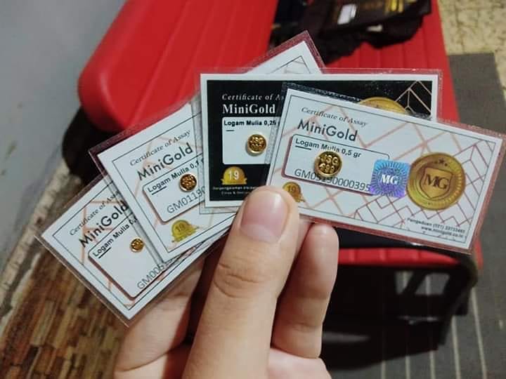 MinigoldPasid's tweet photo. @MiniGoldID Semangat menabung emas. Bahwa semua orang bisa punya emas. Mari kita ubah pola pikir bahwa emas hanya dimiliki golongan tertentu. #SemuaBisaPunyaEmas dari berbagai kalangan. https://t.co/Yh5AUhWlwP https://t.co/2uNT2i458e
