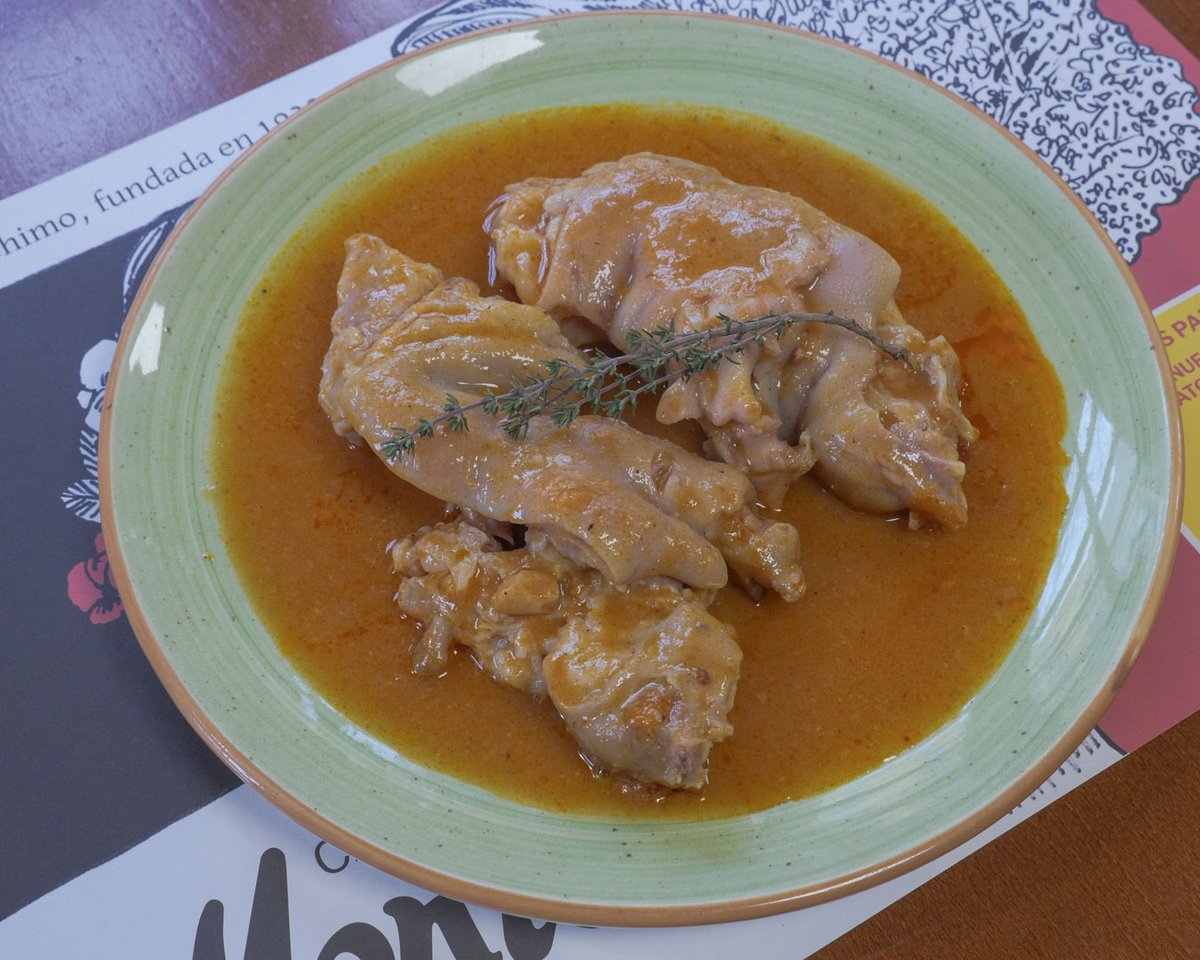 CasaMontesVLC's tweet photo. Las manitas de cerdo son un clásico de los #PlatosMontes que puedes disfrutar tanto en nuestros #AlmuerzosMontes (sí, almuerzos al plato) como en nuestro #MenúMontes. ¡Y además son una gran fuente de colágeno! #CulturaDelAlmuerzo #LaCulturaDelAlmuerzo 👐🐖😋💪 https://t.co/IGX6ZAg5w4