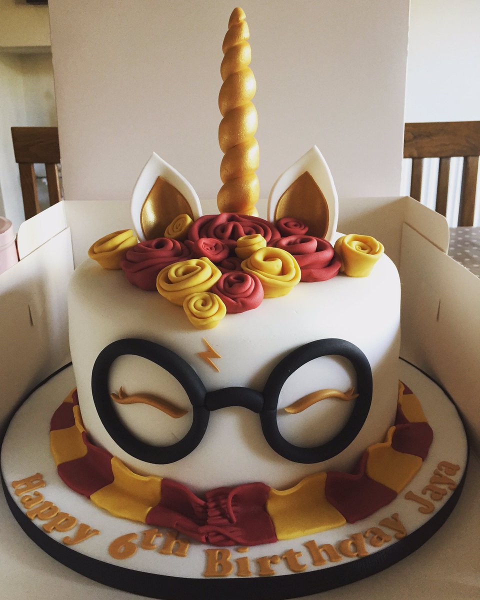 Our first Harry Potter unicorn and we absolutely love him 💕

We hope you do too 😌

#birthdaycake #childrenscakes #harrypotter #unicorn #handcrafted #homebakery #chapelallerton #leeds #yorkshirebusiness
