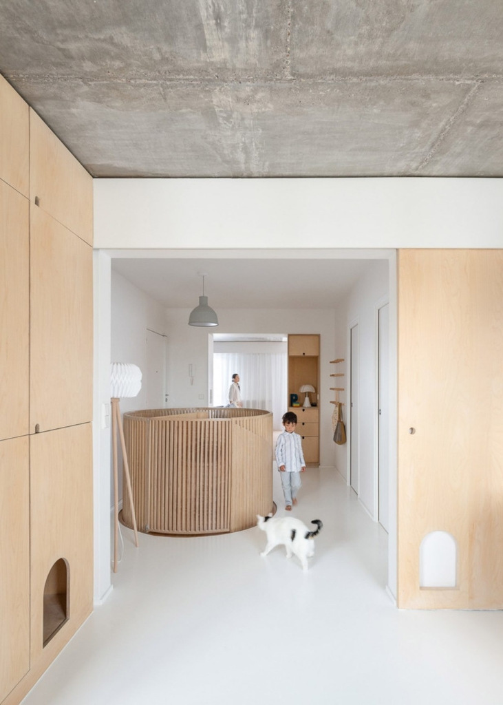 Très Chic: A Smart, Stylish Parisian Apartment Designed for a Young Family (and Cat, Too) ift.tt/2W9WZBO