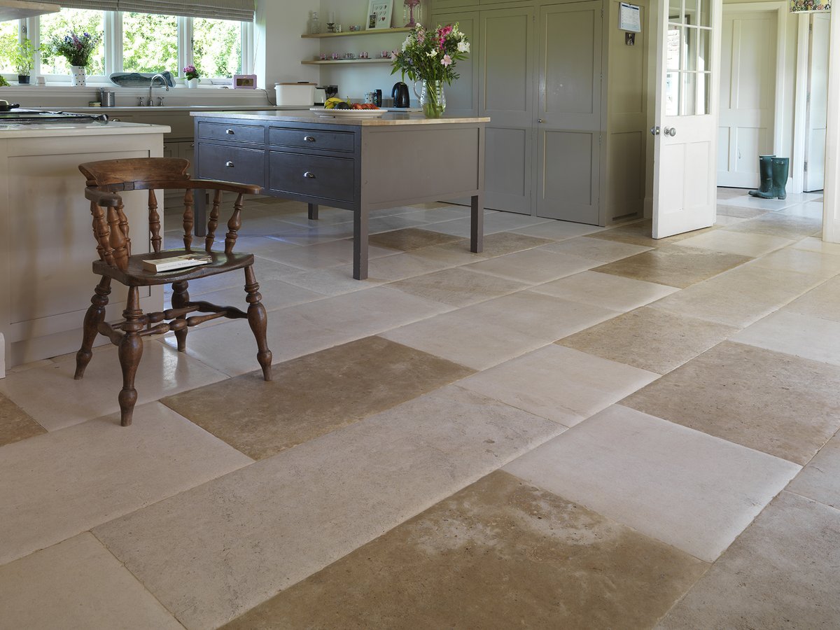 WHFlagstones's tweet photo. French limestone flooring tiles are renowned for their elegance. Chosen from a selected mixture of French limestone. Finished with the pillowed edge produces a timeless natural stone tile (4-6 weeks lead time). 
Available in a variety of widths from £94.50 M2 + VAT

#flagstones https://t.co/1InBmnDIAK