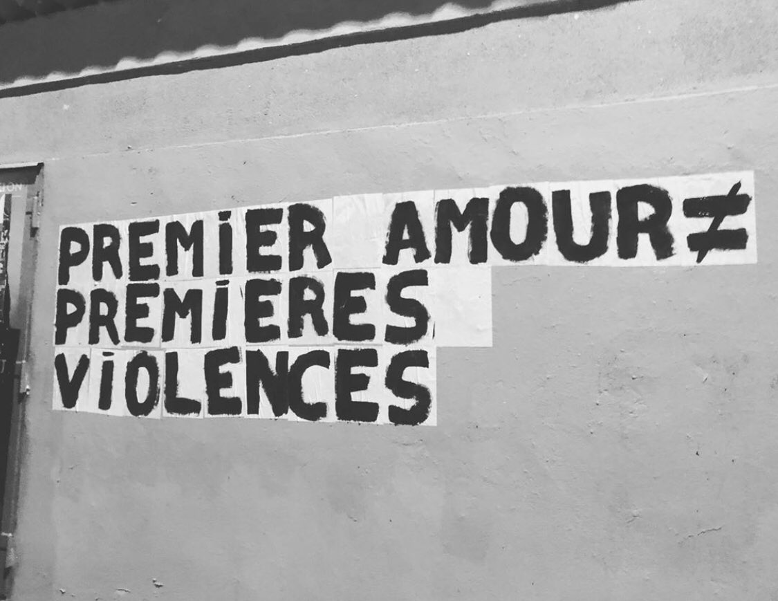 LEnragees's tweet photo. Le collectif s’engage également à travers les collages. @CollagesParis @CFeminicides #lyceennesetenragees #Feministes https://t.co/i3qn7aOc9h