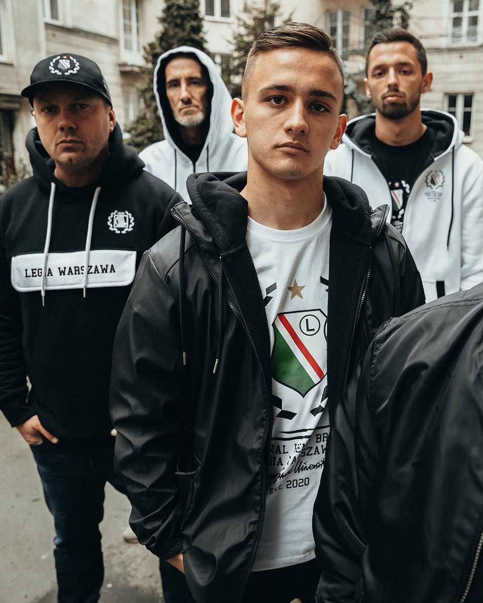LegiaWarszawa's tweet photo. Sprzedaż limitowanej kolekcji Legii Warszawa i #DIIL rozpocznie się 14 marca o godzinie 10:00 online 💥

Planowaliśmy zorganizowanie wydarzenia w sklepie stacjonarnym, ale w związku aktualną sytuacją sprzedaż odbędzie się online na https://t.co/6O0LkCL2N8.

Fot. @mat_kostrzewa https://t.co/lB1CFSxXBS