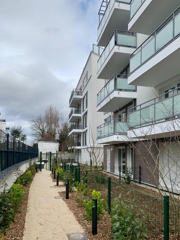 KanopiaA's tweet photo. CHANTIER KANOPIA
Livré et en cours de levée de réserves.
Construction de 76 logements en accession à Rosny-sous-Bois (93) avec ICADE
#kanopia #architecte #architecture #teamarchi #Paris #IDF #IleDeFrance #urbanisme #logement #IMGP2 https://t.co/sCsfnneszy https://t.co/iXlYd5tAlQ