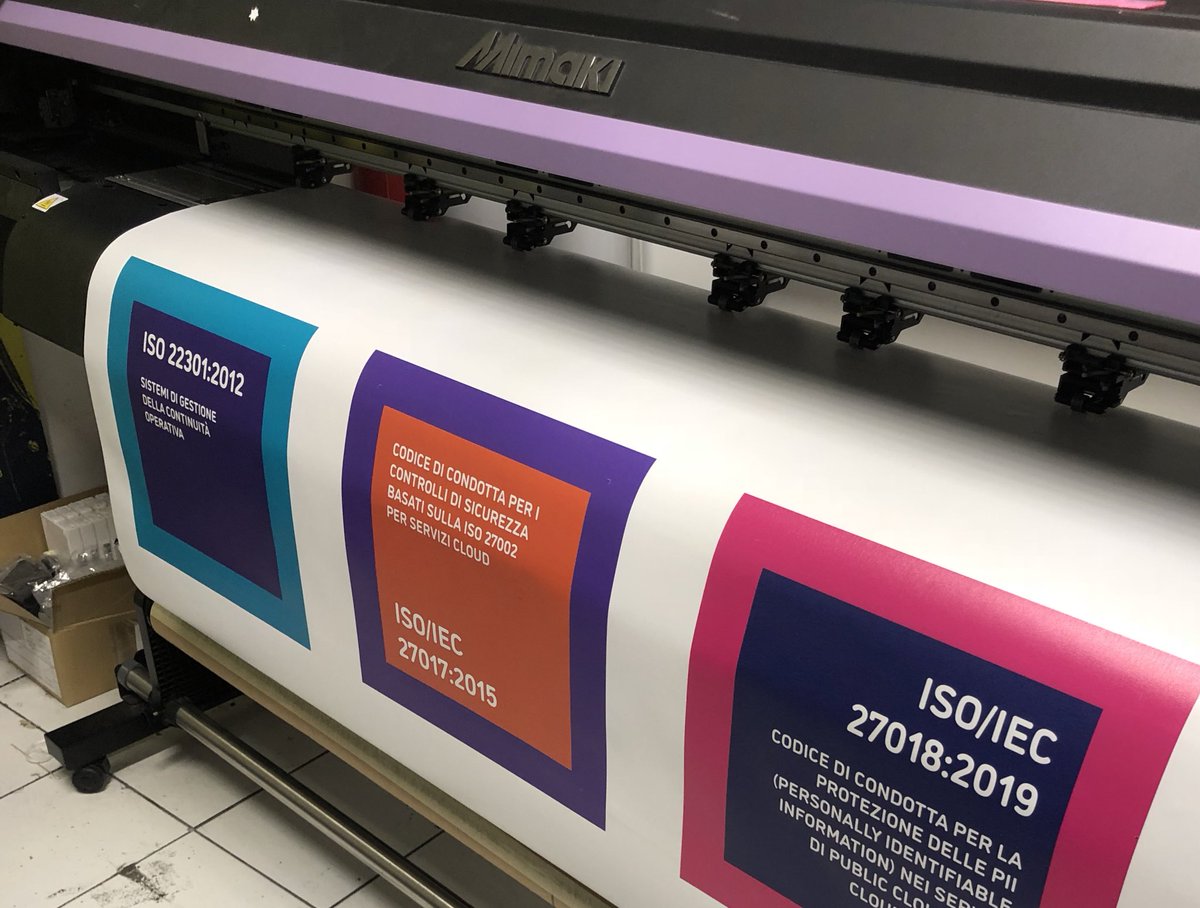 Stampe su stoffa per quadretti da arredamento ufficio, realizzati con plotter #mimaki <a href="/MimakiEurope/">Mimaki EMEA</a>