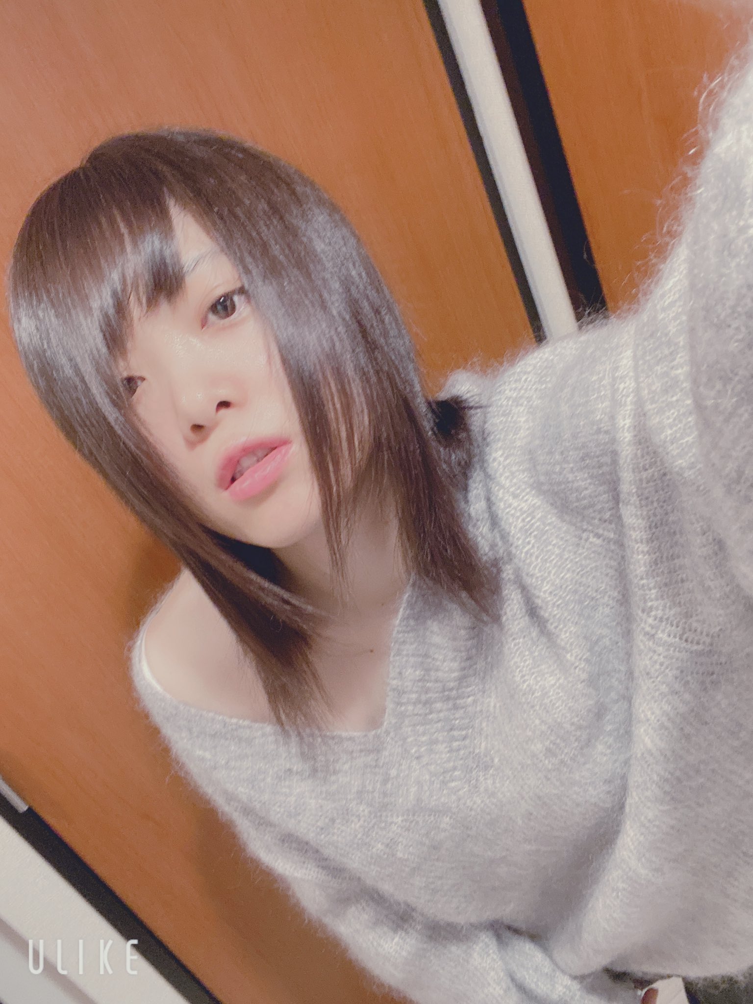 岩谷麻優 Mayuiwatani おかめフェイス少しマシに 髪の毛でごまかせるハズ 化粧水塗ったあとやけん顔テカテカ この服チクチクするよぅ T Co 6mge4rcq8p Twitter