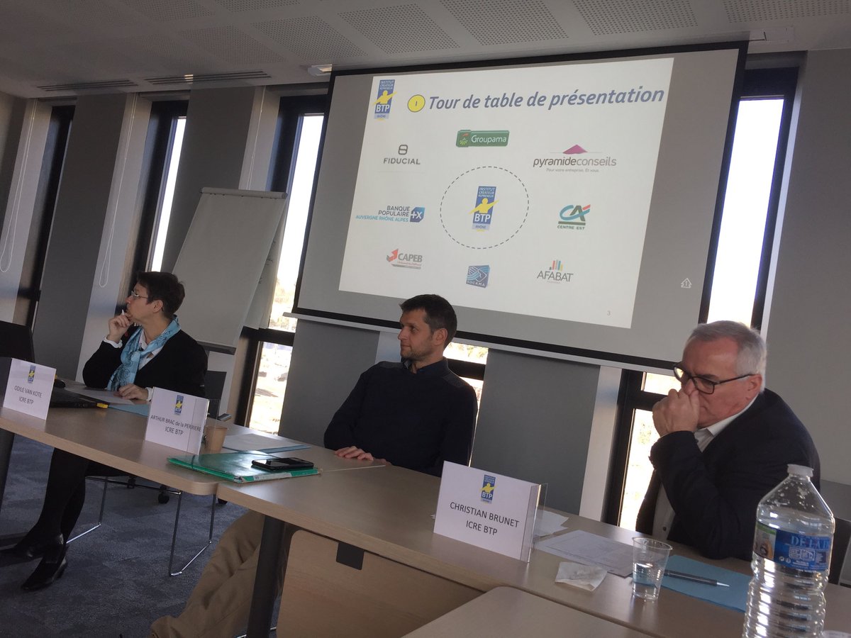 pillon1098's tweet photo. Réunion des Partenaires de l’ICRE BTP du Rhône @capeb_fr
Le @ca_centrest premier financeur et accompagnateur des créateurs et porteurs de projets des Artisans du Bâtiment de l’iCRE sur le Rhône #centrest #icre #capeb https://t.co/2wXmQbueLC