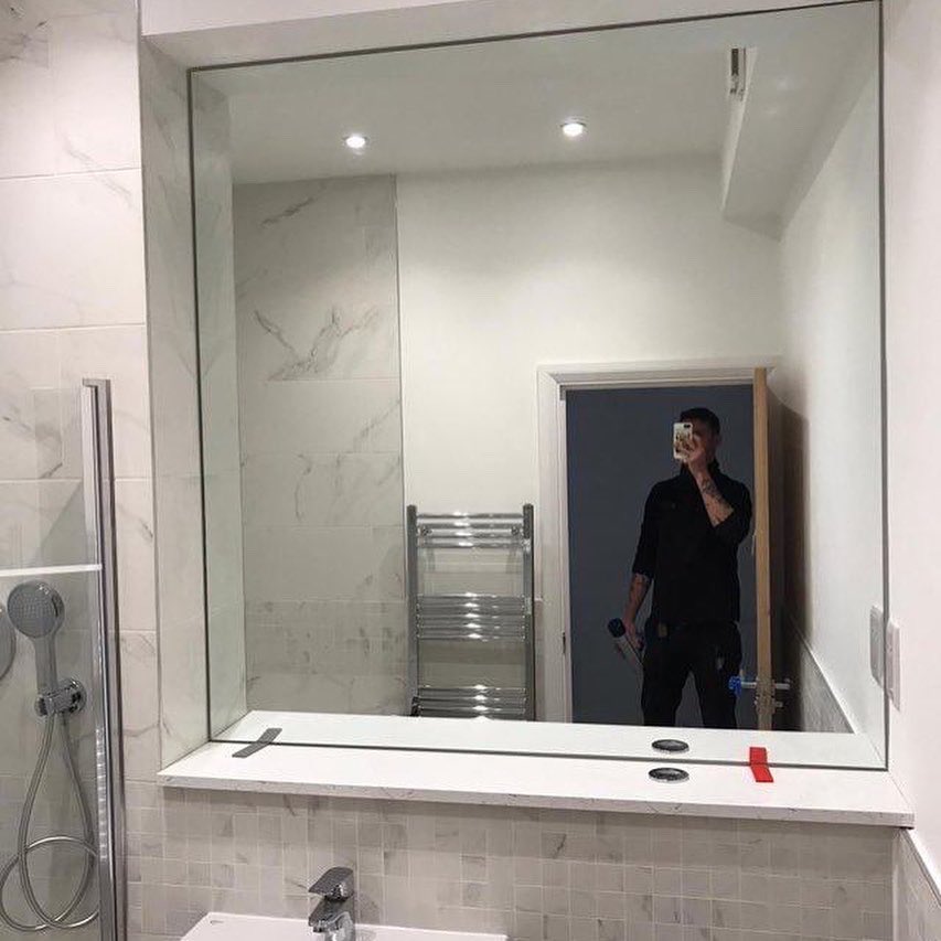 IpswichGlass's tweet photo. New mirrors we have supplied and installed in refurbished apartments. 
.
.
Both 6mm mirror with polished edges.
.
.
#ipswichsuffolk #glass #mirrors #home #homeimprovements #bathroom #newbathroom https://t.co/1GFGwBYWGn