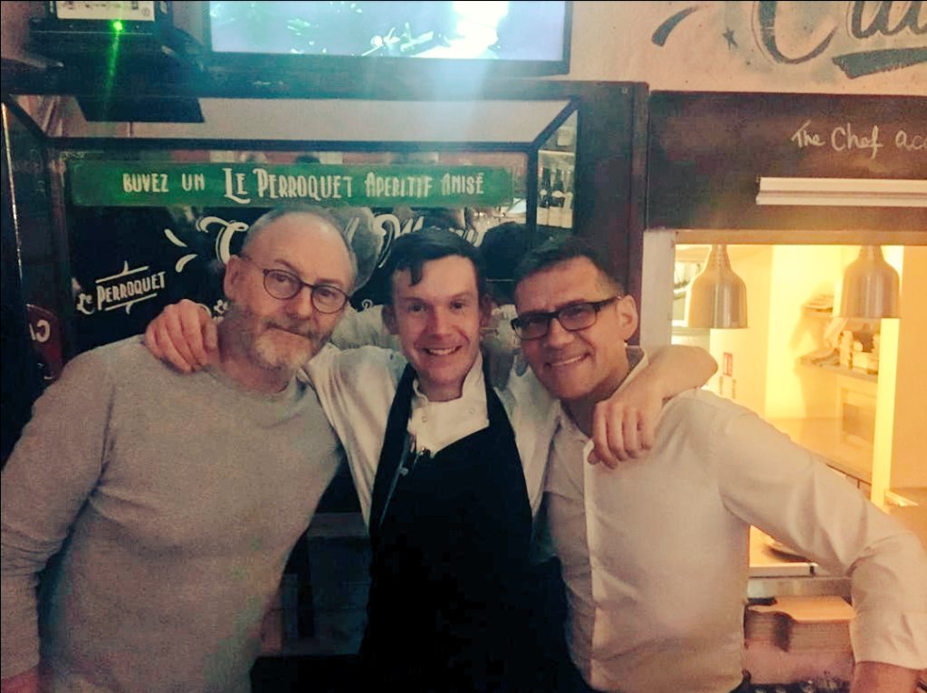 We were thrilled to welcome #GameOfThrones legend @liamcunningham1 to @leperroquet_dub - absolute gentleman 🥰 @ChrisFullam1992 had a fanboy moment 👌 #ChroniclesOfChris #LeesonStreet #LePerroquet #FunTimes #SmallPlates #Bar #Restaurant