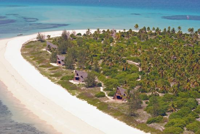 GeckoTanzania's tweet photo. The sun, the crystal blue water, fishes and birds and a whole island to yourself, what else do we need in life?
You can expect to be welcomed by the entire team with some fresh coconut water.
Fanjove Private Island- best of nature.
#freshcoconutwater #crystal #bluewater https://t.co/vLW604PbGr