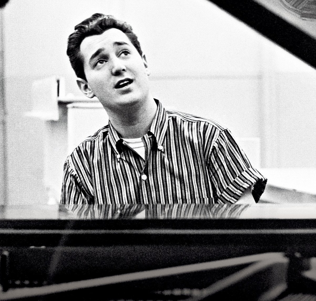 Happy Birthday to American singer songwriter Neil Sedaka, born on this day in Brooklyn, New York in 1939.   