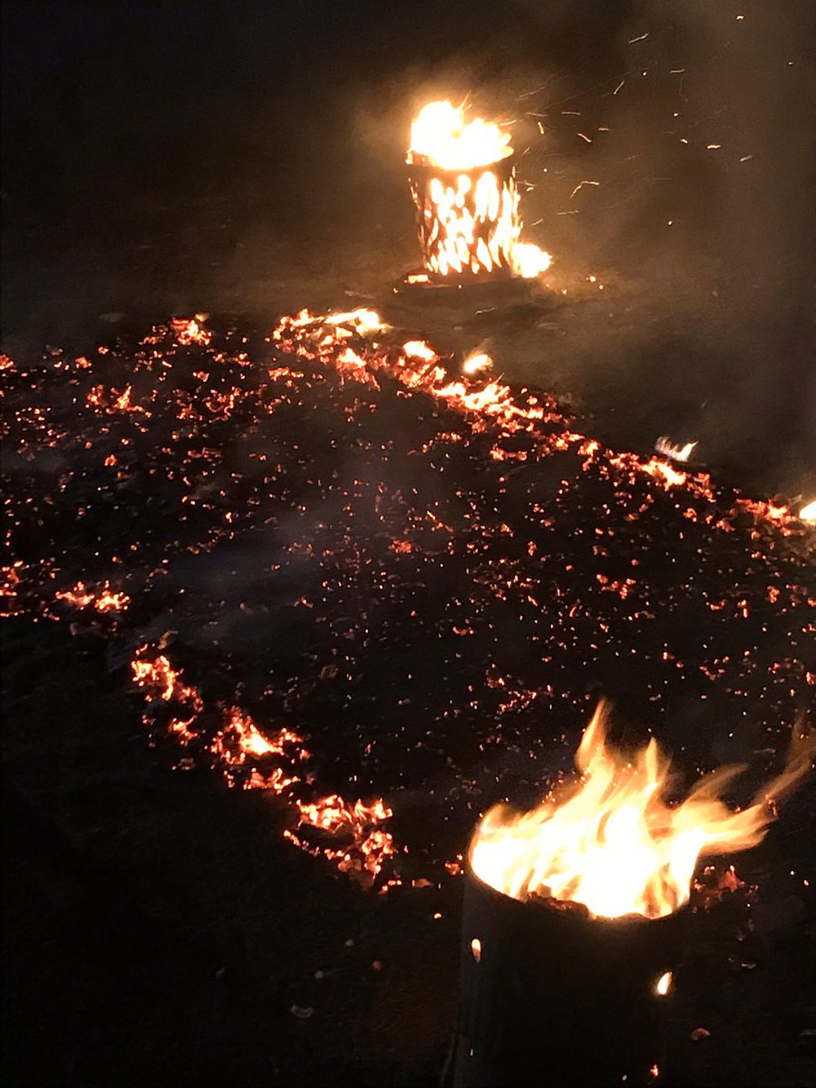 ChrissieWolfe's tweet image. We did it!! 100 #Brummies faced the fire for @AcornsHospice and not only did we all survive, me made flippin’ £40k!! What a momentous occasion for #Brum. Thanks to @PaulCadmanUK for hustling hard for a worthy cause that deserves our support! #ACHFIREWALK