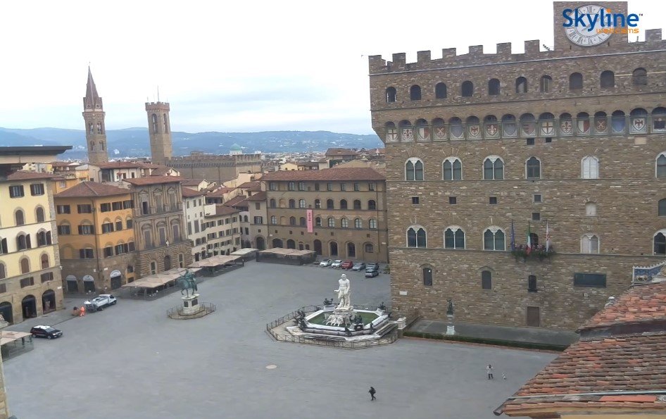 3BMeteo's tweet photo. Italia in #direttameteo (webcam @SkylineWebcams)
Il silenzio
👉 Roma - Piazza di Spagna
👉 Milano - Stazione Centrale
👉 Firenze - Piazza della Signoria
👉 Venezia - Piazza San Marco 

#coronavirus #iorestoacasa https://t.co/5QHnBBlU5m