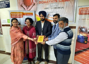 MMDUmullana's tweet photo. A Blood Donation Camp organized by MMICT&BM(MCA) in association with ICICI Bank,Mullana in which 24 units of blood had been donated by the staff and students of MCA.
#MCA #MMDU #Haryana #India #ThinkLearnSucceed #BloodDonation https://t.co/xFZeFcn6Ld