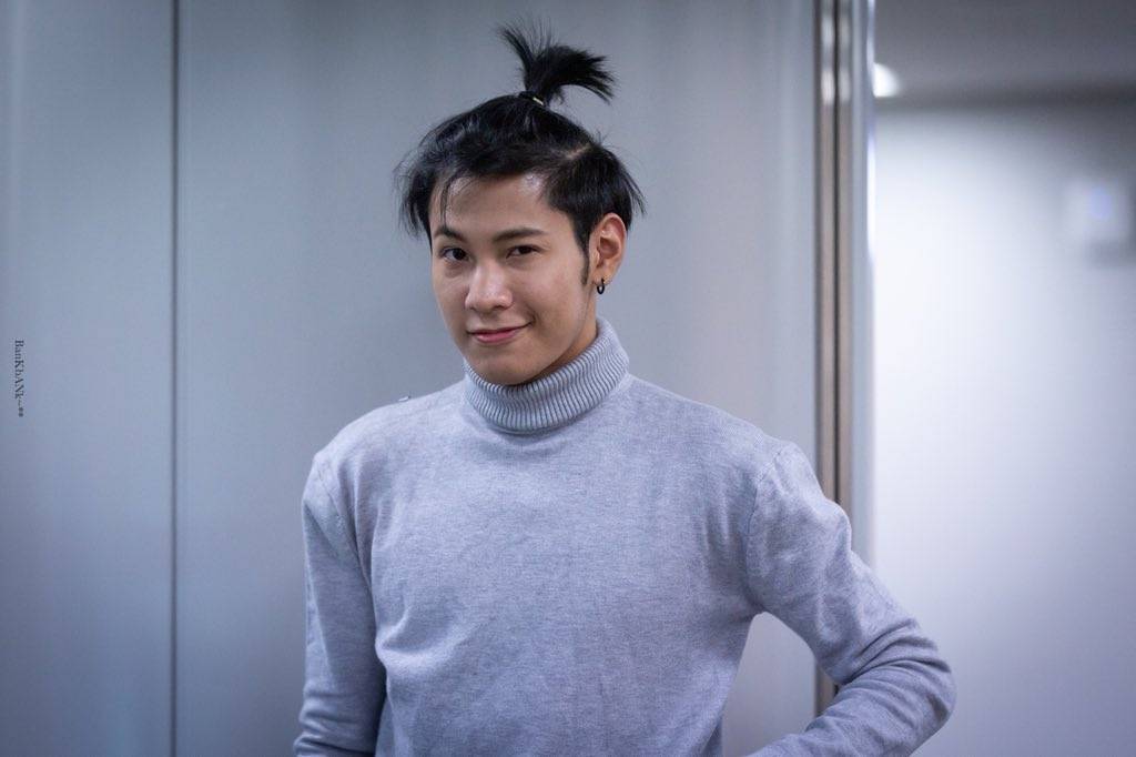 No one asked but Here's the compilation of man bun Singto:  #SingtoPrachaya