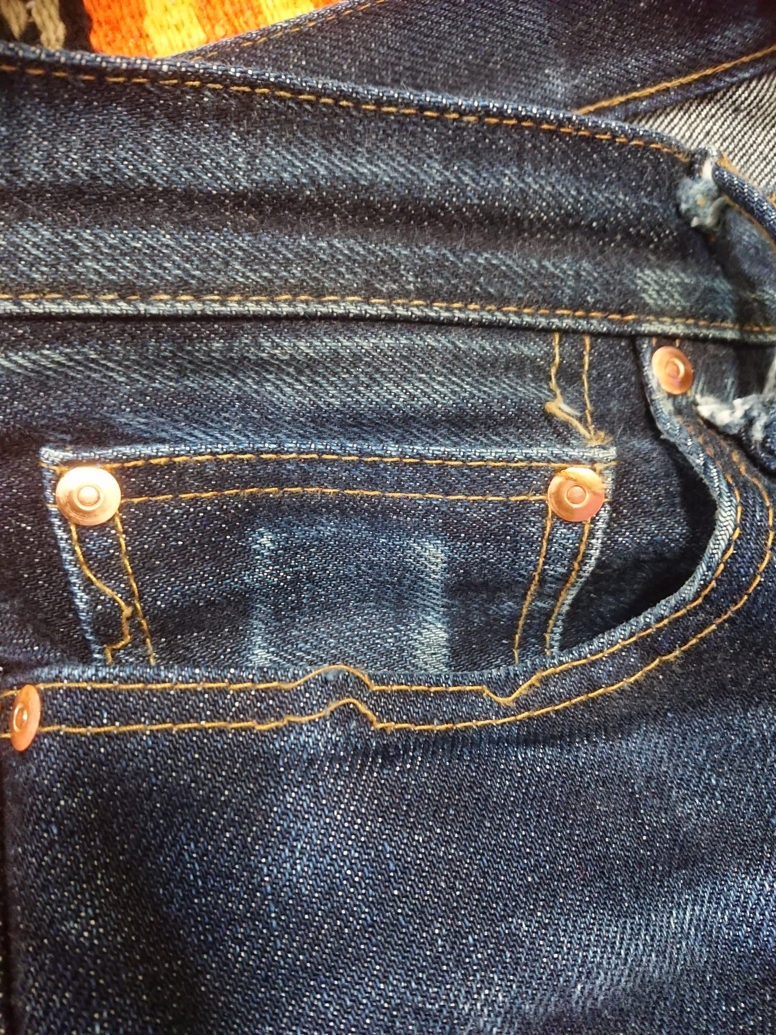 腹黒 Rnb108 色落ち まだまだブルーが残っていてグー 児島ジーンズ 23oz 色落ち