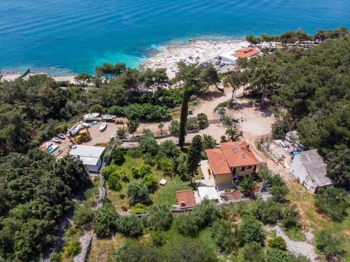 CroaziaInfo's tweet image. Villa vicino al mare a Lussino - Roberto A buff.ly/2OZ9X0k
Qualche idea per la vacanza in Croazia 7/10