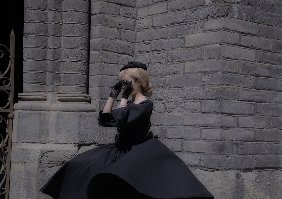 Girlism少女主義 Bijou Manor ワンピース 好評ご予約受付中 オードリー ヘプバーンをイメージした麗しの ワンピース つい回ってみたくなる乙女の憧れが詰まった１着です 価格 12 980 T Co Jxm4uulqrl ご予約は 3 18まで 公式