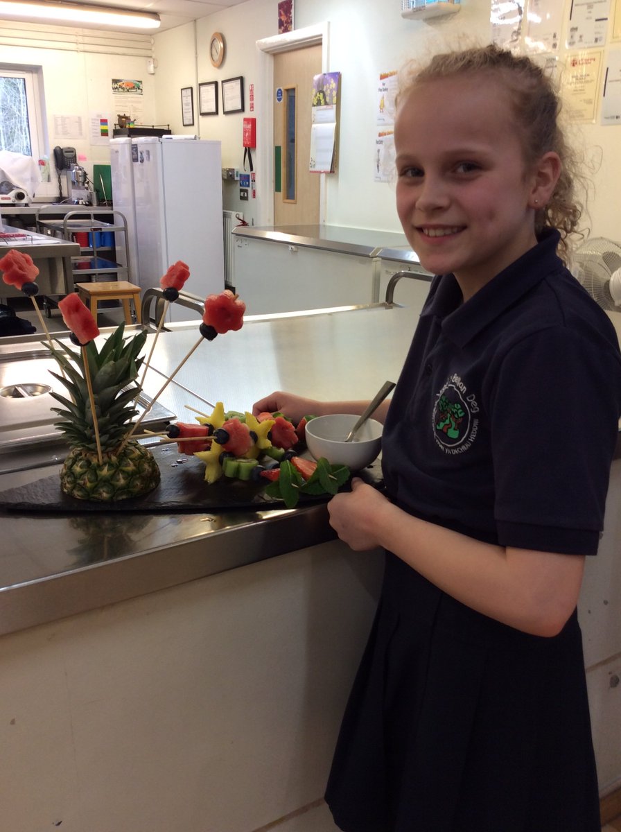 Llongyfarchiadau enfawr am ennill cystadleuaeth CogUrdd yr ysgol. Lwc dda i ti yn yr 2il Rownd. Congratulations to you for winning the school CogUrdd competition. Good luck to you in the 2nd Round. #CogUrdd