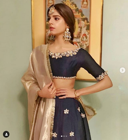 zaccollin2's tweet photo. #ayezakhan #mahirakhan #mayaali #sarahkhan #MawraHocane #urwahocane #SajalAli #saboorali #haniamir #pareyhutlove #noorkhan #bandkhirkiyan #deewareshab #AimanKhan #iqraaziz #SabaQamar #sanajaved #sanambaloch #minalkhan #sanamsaeed #aimabaig #hiramani https://t.co/Zkoy7sWYXc