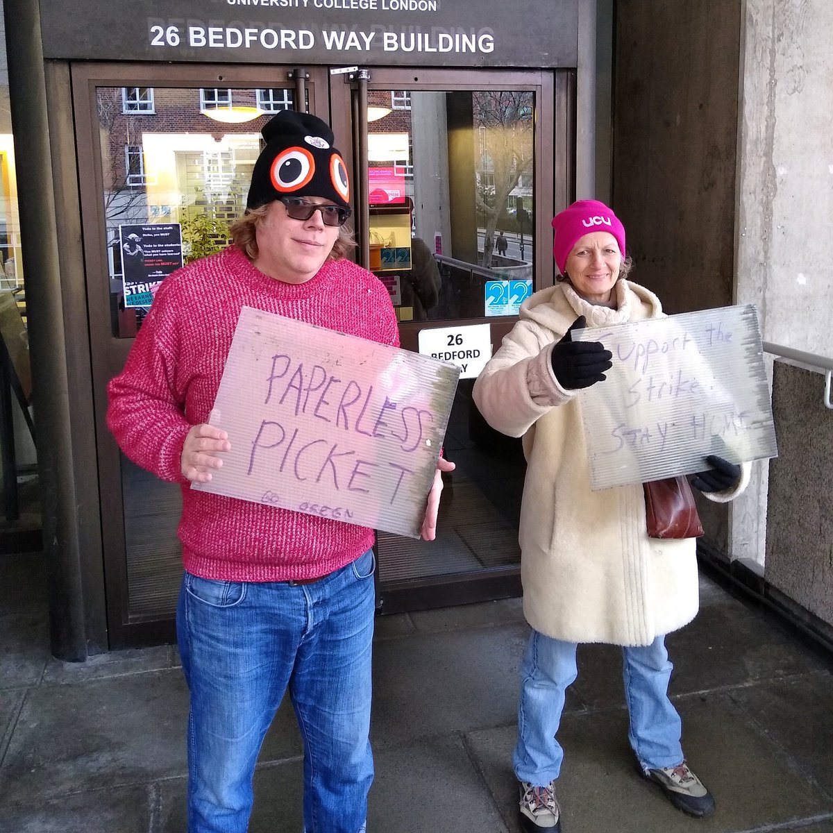 david vinson (@dpvinson) on Twitter photo Paperless picket today at <a href="/UCL_UCU/">UCL-UCU Stop the Destruction of Higher Education</a> <a href="/UCLPALS/">UCL Psych & Lang Sci</a> <a href="/EP_UCL/">UCL Experimental Psychology</a> <a href="/ucl/">UCL</a> Stay home: support the strike. #gogreen #reuse Paperless picket today at <a href="/UCL_UCU/">UCL-UCU Stop the Destruction of Higher Education</a> <a href="/UCLPALS/">UCL Psych & Lang Sci</a> <a href="/EP_UCL/">UCL Experimental Psychology</a> <a href="/ucl/">UCL</a> Stay home: support the strike. #gogreen #reuse