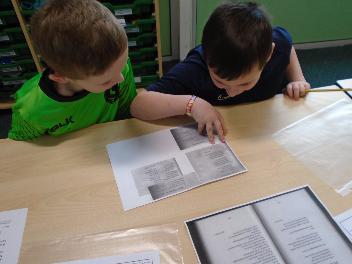 ClaveringTS27's tweet photo. #3JR This morning we are reading different wordplay poems and giving them a star rating. We will be reviewing our favourite poem. https://t.co/Vd4IWU0OzX