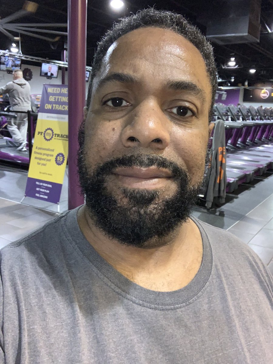 howiedmac's tweet image. Good Morning☀️☀️☀️... It’s “Feel Good Friday”...  Take time to appreciate all of your accomplishments and look forward to all of the other great things that you will achieve.. Let’s go into the weekend strong💪🏿💪🏿💪🏿!!! Positive vibes to all until next time... #Fitandfocused #DWROD