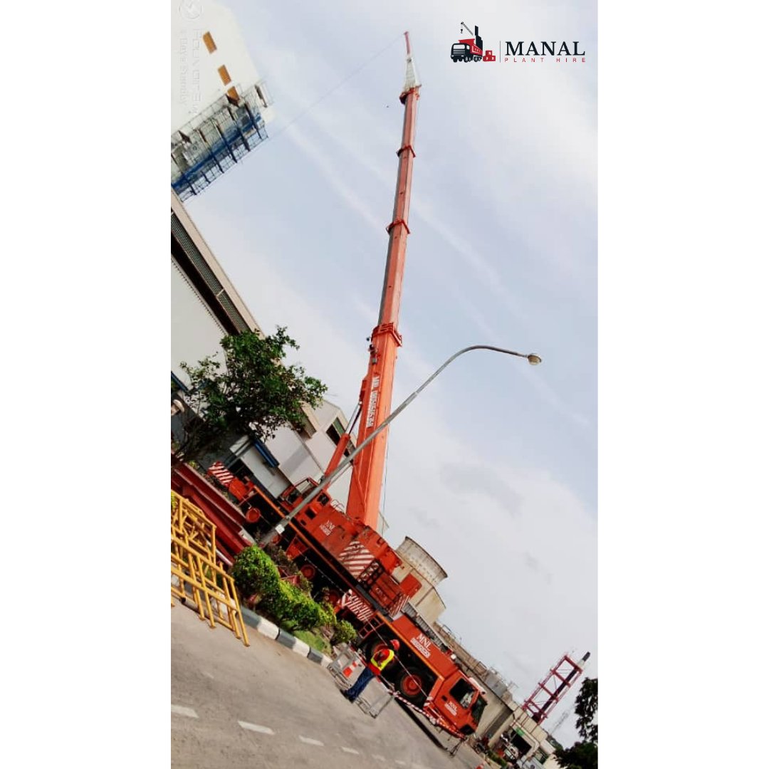 manalgroup_'s tweet photo. We have the latest lifting technology to get the Job done even in the most enclosed spaces.
.
When Heavy lifting is required, trust Manal Plant Hire!
.
#ManalPlantHire
#ManalGroup https://t.co/Rzi9nnIEZ5