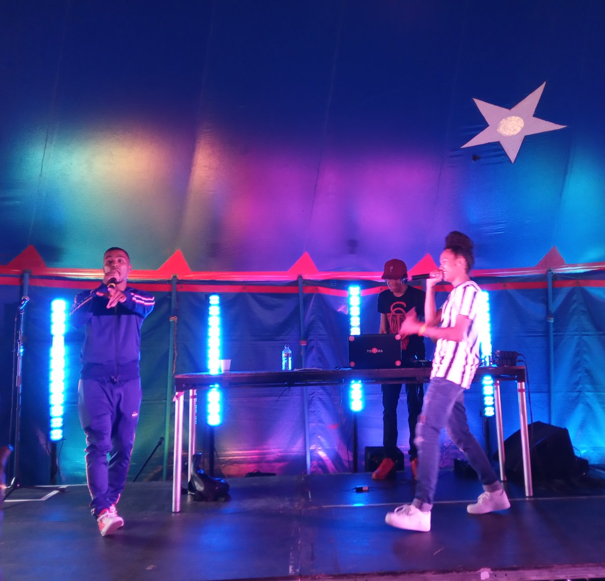WeAreBeatroots's tweet photo. Want to perform on this stage at #WalthamstowGardenParty2020? Worried you've missed the application deadline? You're in luck! It's been extended to Mon 16 March, 10pm!🎶Pls share!! -  https://t.co/81aTGxulQp https://t.co/hvwOong9AX