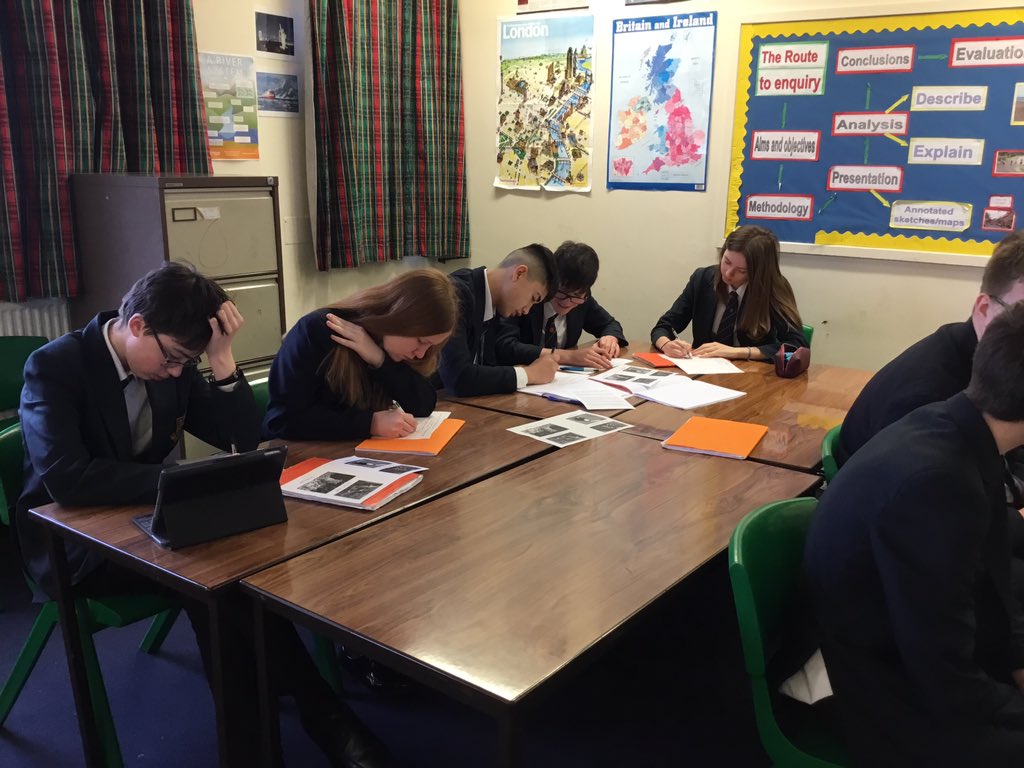 CampdenGeograph's tweet photo. Active revision today with year 10, looking at ecosystems. Games and drawing, with the aim to retrieve knowledge and cement understanding. @CampdenSchool #InspireEmpowerExcel https://t.co/n1VjO3FCXr