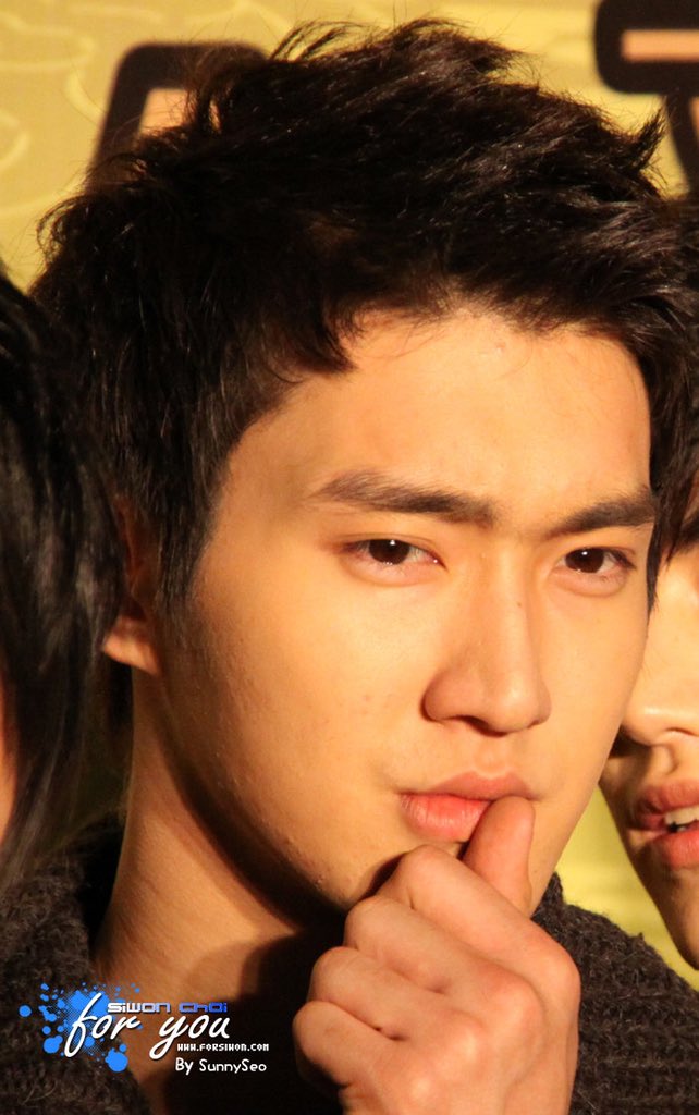 Forsiwon's tweet photo. 오늘의 과거 시간 여행...
💙20081206
💙20081208
#siwonchoi #崔始源 #최시원 #superjunior #슈퍼주니어 https://t.co/zAaDgbzOmJ