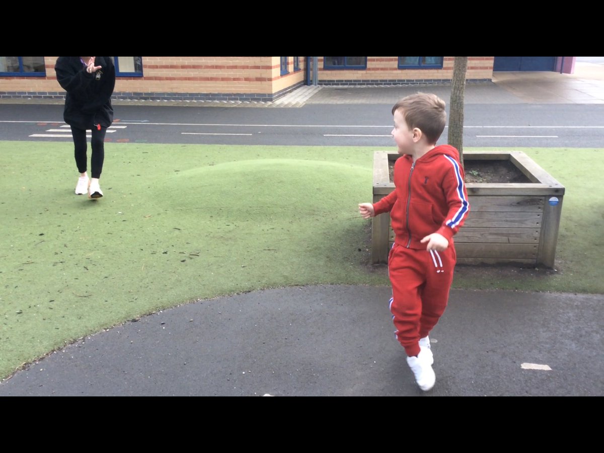 Mrs M Gallagher tweet media