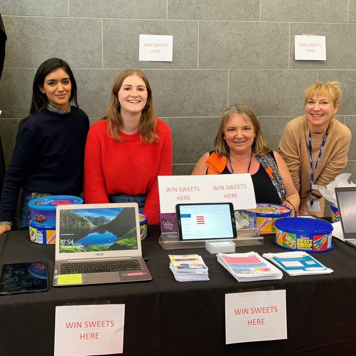 We were at #imperiallates last night with <a href="/Imperial_CAMH/">Imperial CAMHS Research</a>, measuring how motivated the public were to win sweets in a reward processing task. Our research uses a similar behavioural task to investigate the cognitive processes underlying bingeing, purging and self-harm.